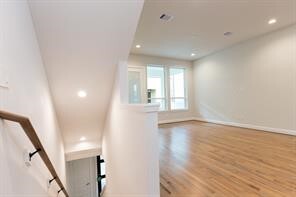 Building Photo - 2729 Clinton Dr