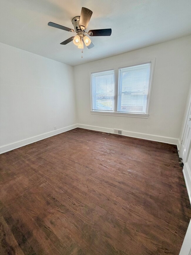 Building Photo - 1304 Rhem St