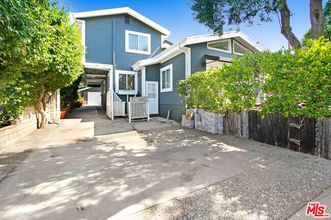 Building Photo - 2401 Olive Ave