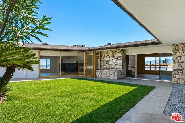 Building Photo - 1682 Larco Way