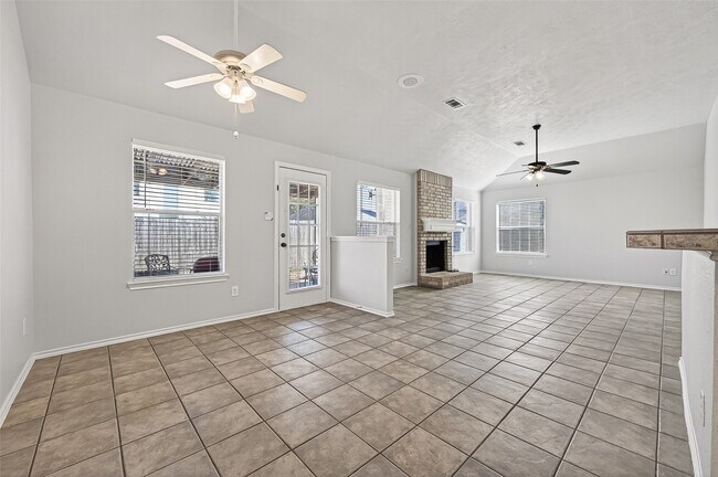 Building Photo - 3314 Zubin Ln