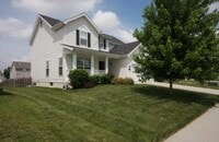 Building Photo - 2425 Larchmont Dr