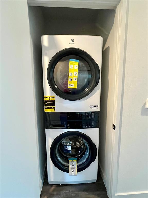 Building Photo - 4004 Banister Ln