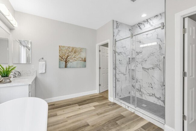 Building Photo - Gorgeous East Elk Grove Home