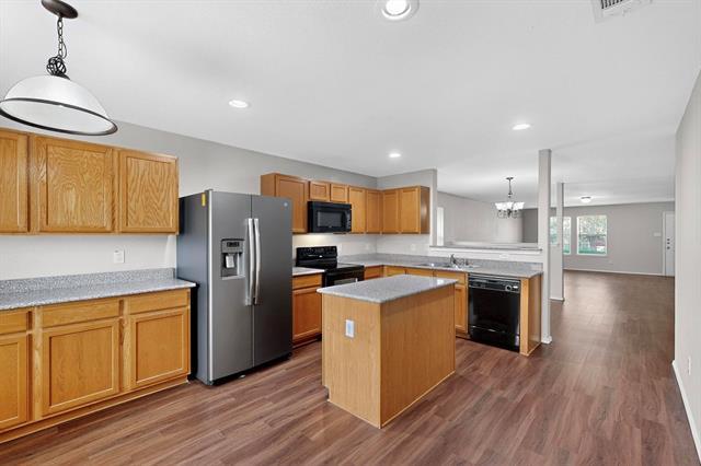 Primary Photo - 708 Lark Dr