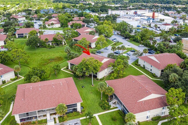 Building Photo - 6559 Chasewood Dr