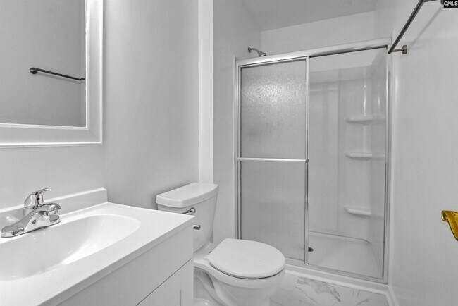 Building Photo - 100 Woodspur Rd