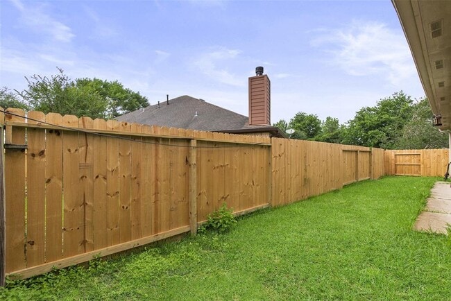 Building Photo - 2106 Ruffian Ln