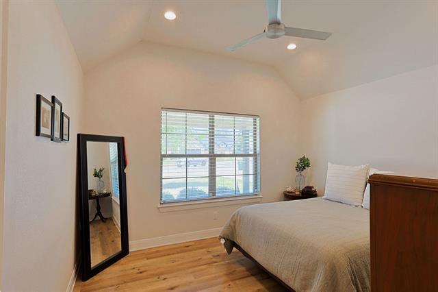 Building Photo - 5733 Legacy Dr