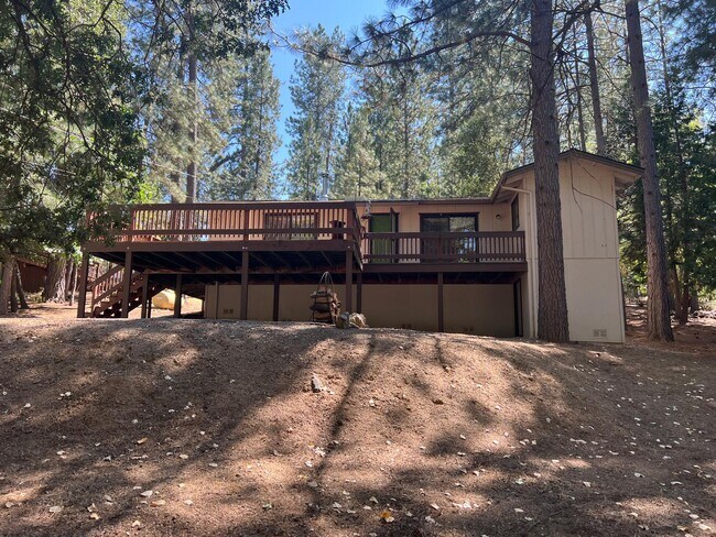 Building Photo - 13254 Wells Fargo Dr