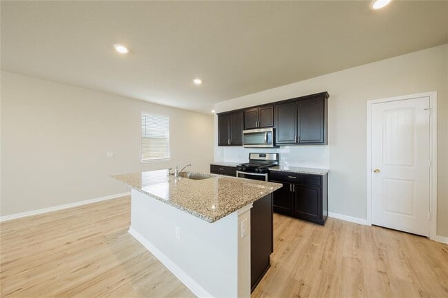 Building Photo - 521 Otto Ave