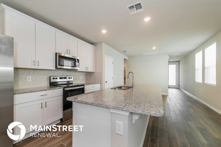 Building Photo - 3169 Bella Vista Dr