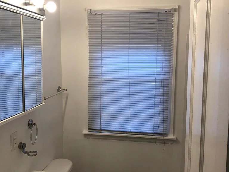 Building Photo - 429 Strong Ave