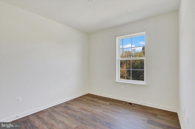 Building Photo - 105 Homestead Dr