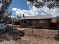 Building Photo - 1 bedroom Home in Cottonwood on Airport Rd...