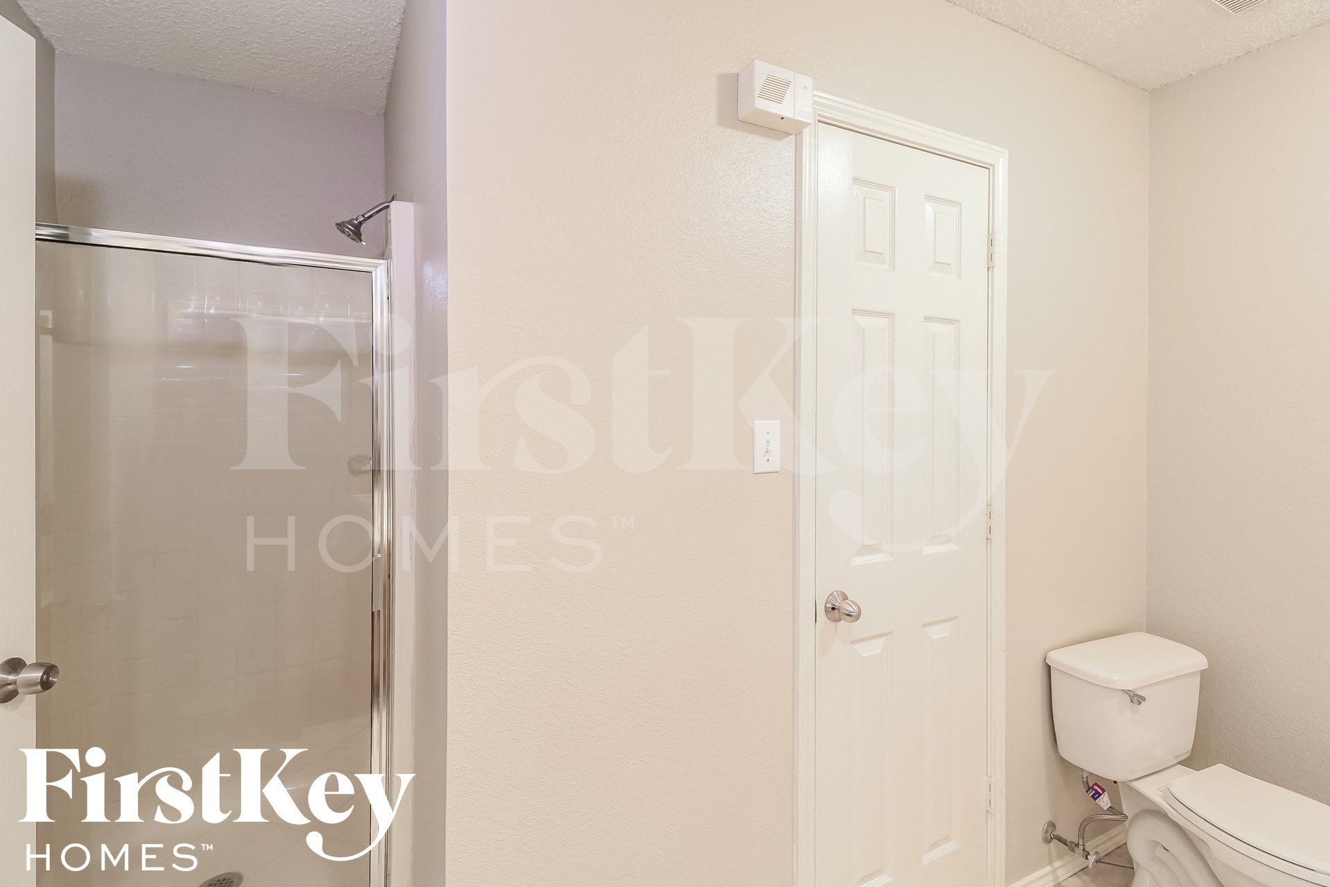 Building Photo - 7956 Clear Brook Cir