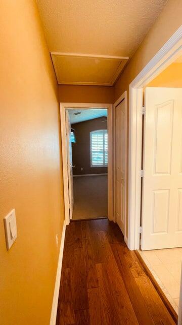 Building Photo - 1829 SW Hickock Terrace