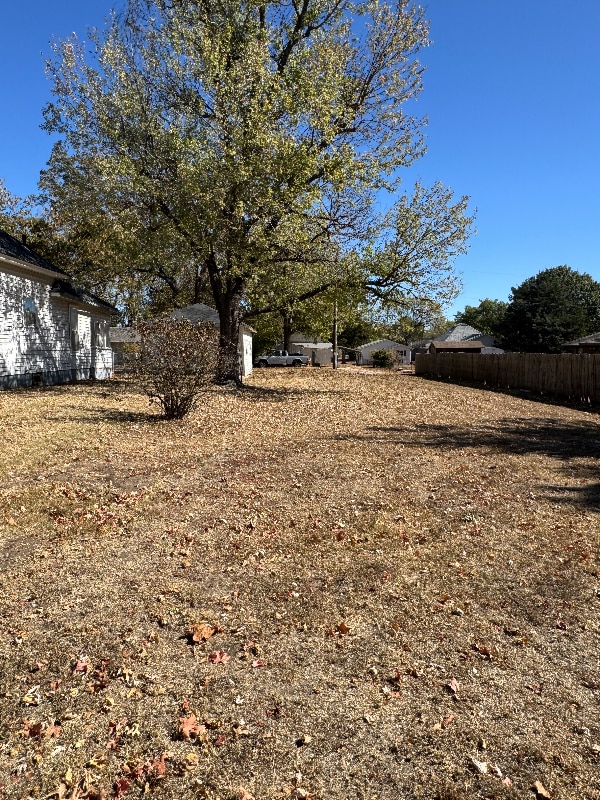 Building Photo - 2026 S Hooker St