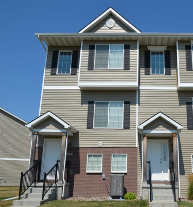 Primary Photo - Sublease - 3 Bedroom Ankeny Townhome Avail...