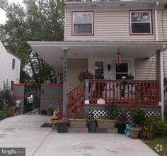 Building Photo - 12220 Centerhill St