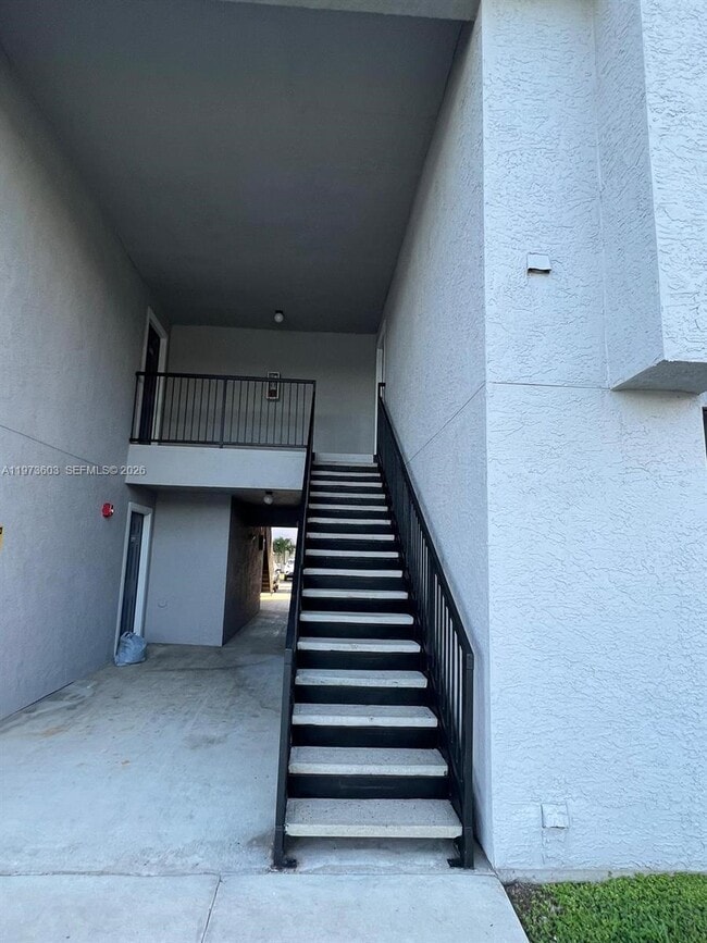 Building Photo - 15067 SW 103rd Terrace