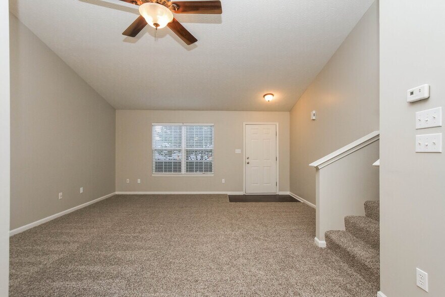 Building Photo - 16864 Maraschino Dr