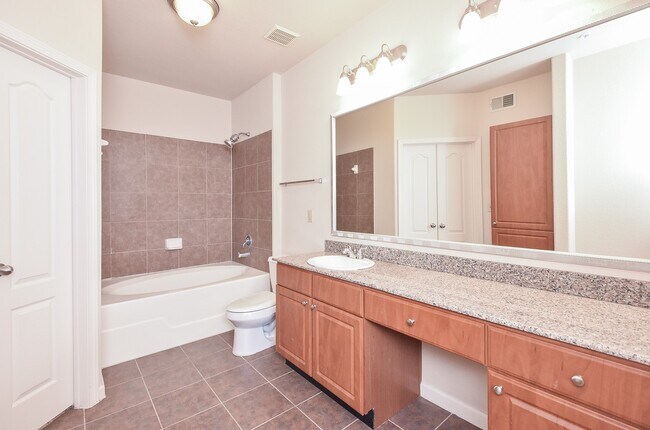 Building Photo - 1711 Old Spanish Trl