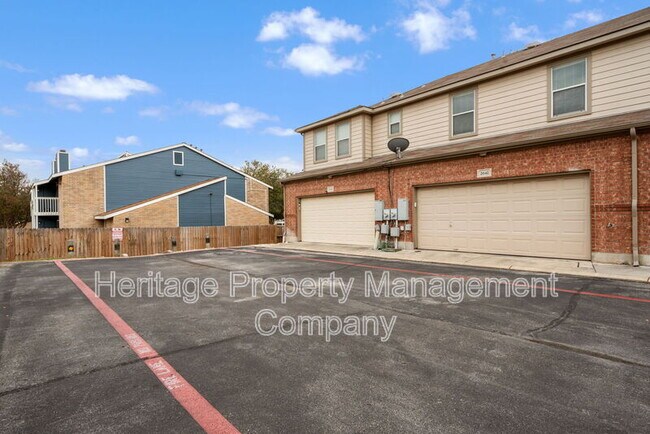 Building Photo - 2642 Grayson Way