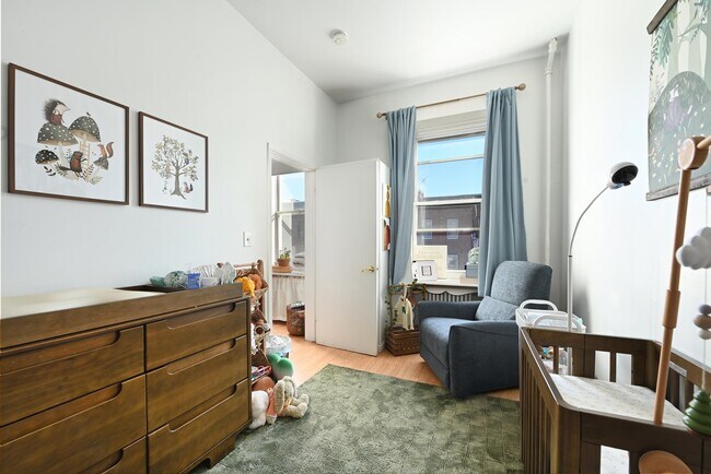 Building Photo - 902 Park Ave