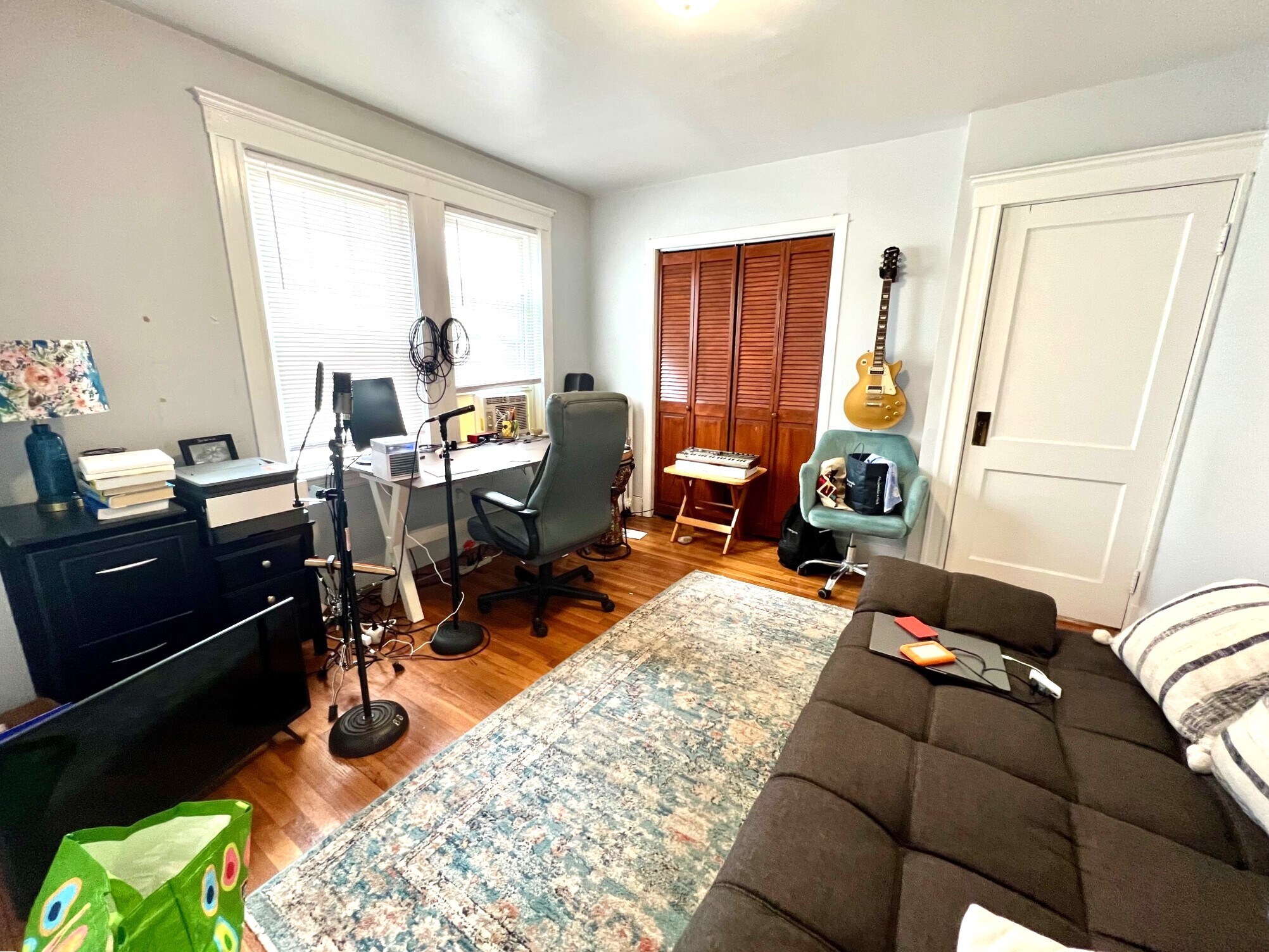 Building Photo - 39 Sterling St