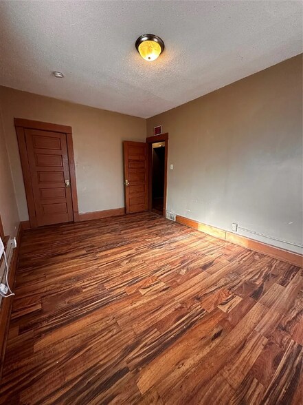 Building Photo - 1148 36th St