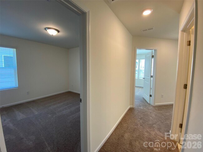 Building Photo - 1326 Harleston St