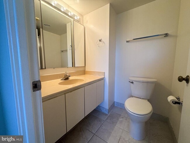 Building Photo - 15107 Interlachen Dr