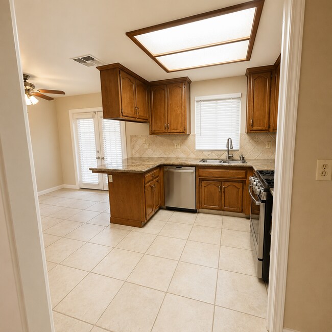 Building Photo - FOR RENT – Charming 3 Bedroom, 2 Bathroom Home in Southwest Bakersfield $2150