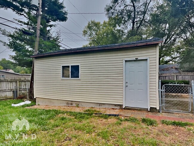 Building Photo - 4957 Betsy Dr