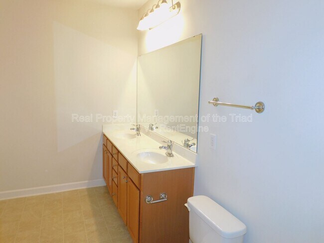 Building Photo - 6115 Morgan Ashley Dr