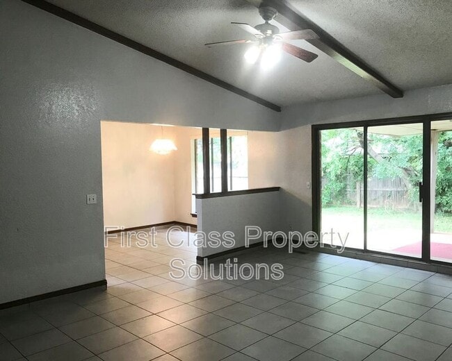 Building Photo - 5316 NW 111th Terrace