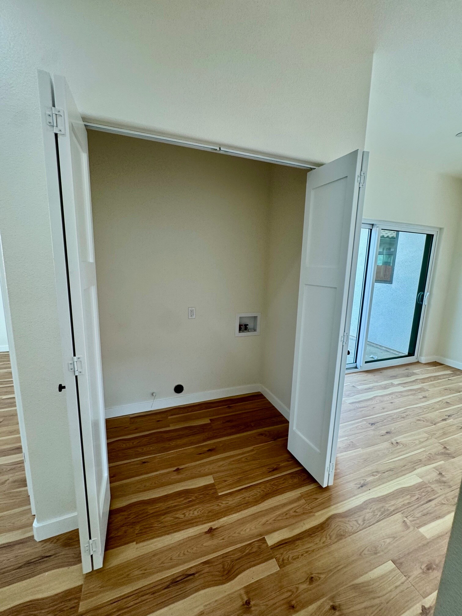 Building Photo - 1101 W 2nd St