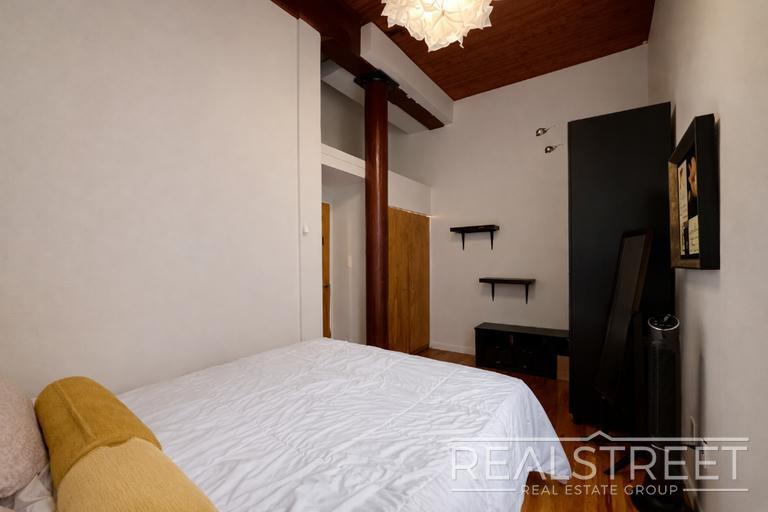 Building Photo - Designer Loft | 2 Bed / 2 Bath | ~1,000 SF | 12’ Wood Ceilings | Prime Prospect Heights