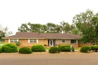 Building Photo - 1065 Fairway Terrace