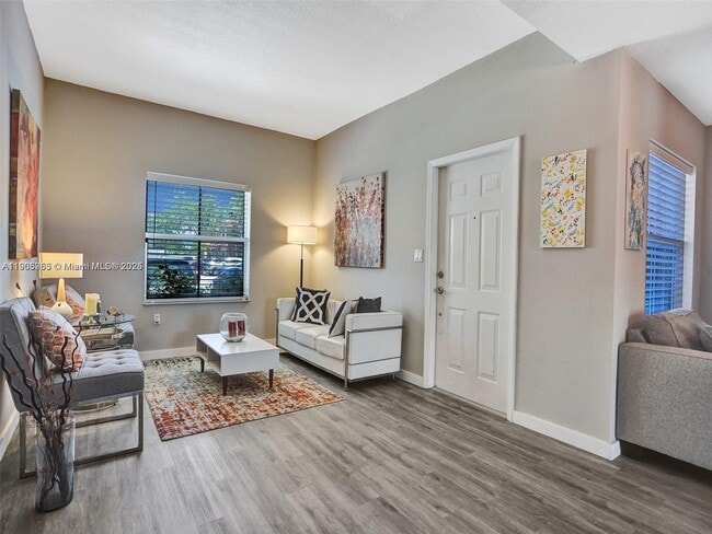 Building Photo - 5922 Siena Ln