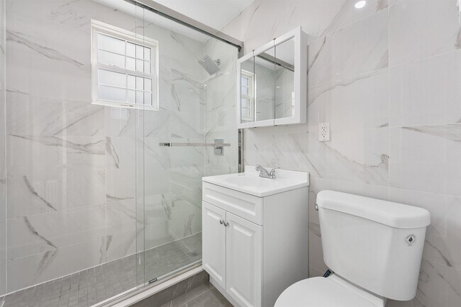 Building Photo - 149 Bidwell Ave