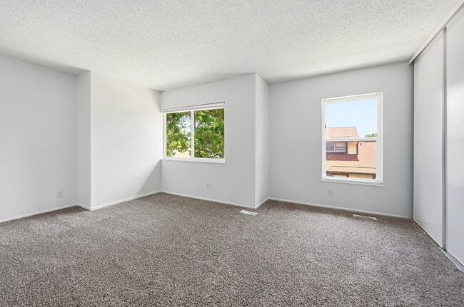 Building Photo - $2,040.95, 2-bed, 2-bath in Aurora with in Unit Laundry!