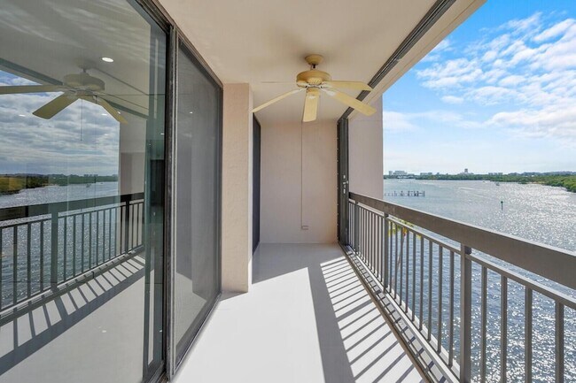 Building Photo - 2697 N Ocean Blvd