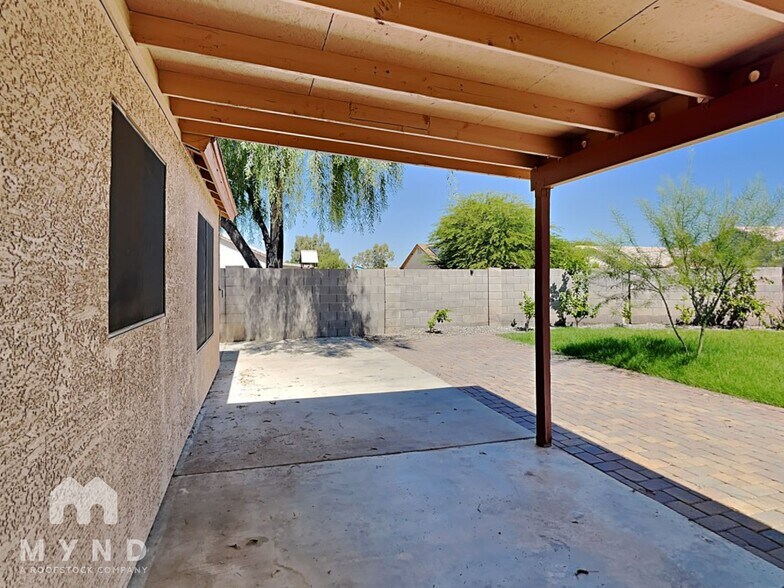 Building Photo - 2217 N 87th Dr