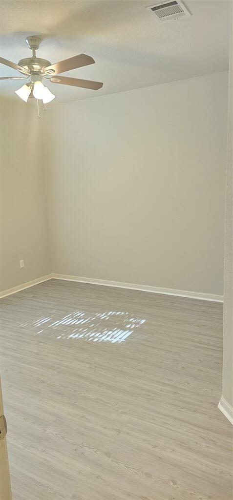 Building Photo - 5501 Bradford Pear Ln