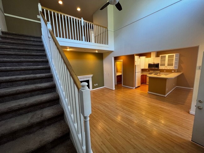 Building Photo - DuPont, 2 bedroom, 2 bath condo with A/C