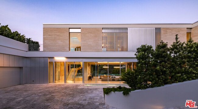 Building Photo - 642 Perugia Way