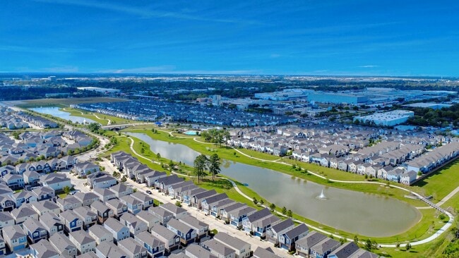 Building Photo - 9830 Magnolia Village Ln