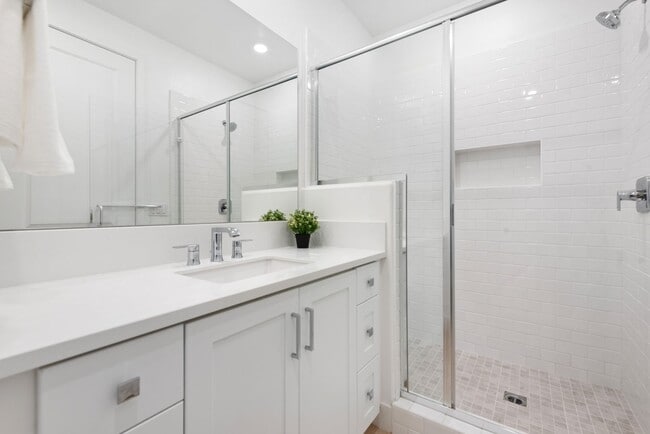 Building Photo - 408 Treble: Modern 4BR + Loft in Great Park, Irvine